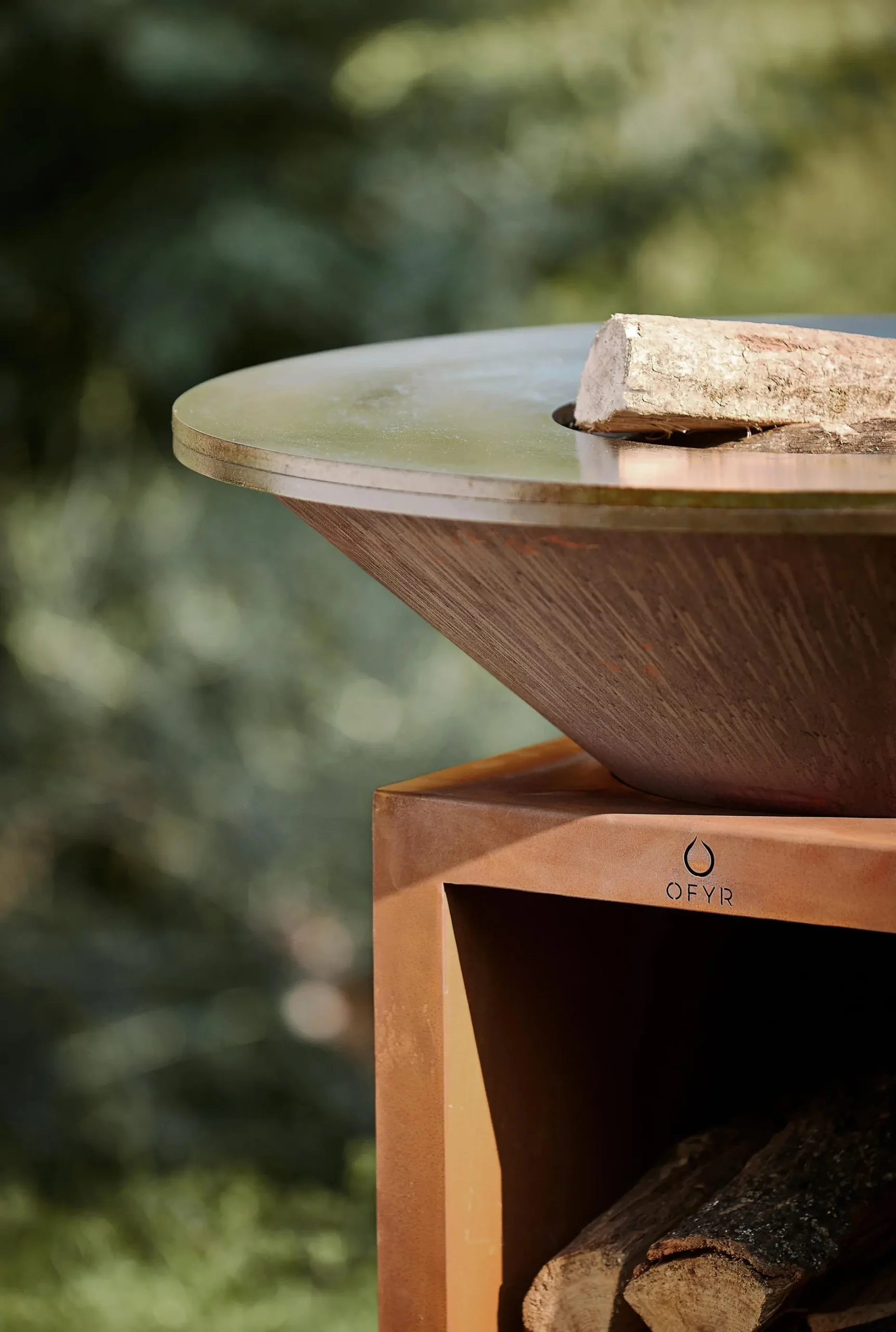 Plancha à bûches OFYR CLASSIC STORAGE CORTEN 85 – Image 5